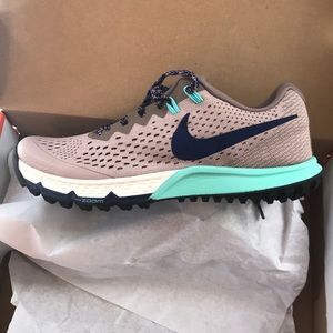 NWT! Nike Zoom Terra Kiger 4 tennis shoes!